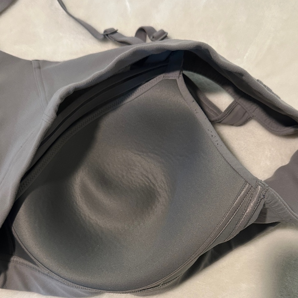 Athleta Gray Sports Bra D-DD - Picture 7 of 9